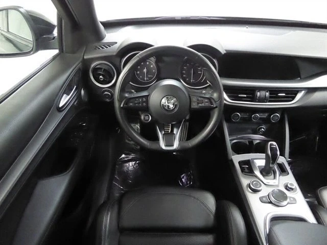 2020 Alfa Romeo Stelvio - Image 9 of 20