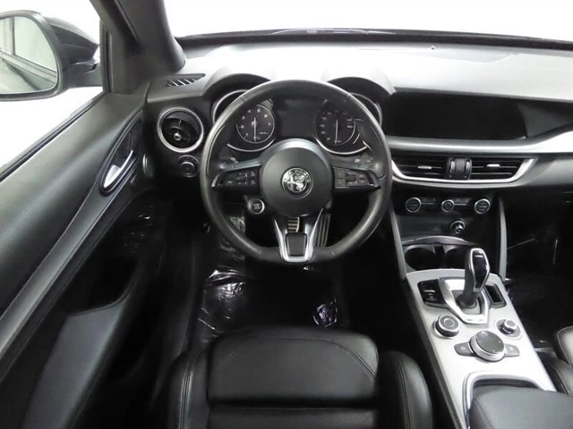2020 Alfa Romeo Stelvio - Image 9 of 20