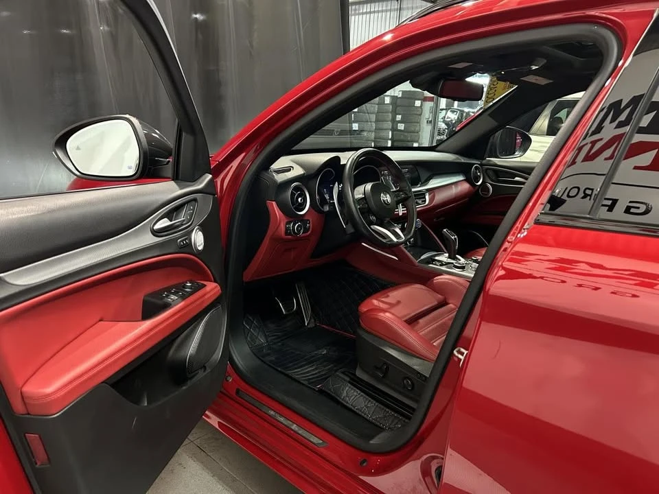 2020 Alfa Romeo Stelvio - Image 13 of 18