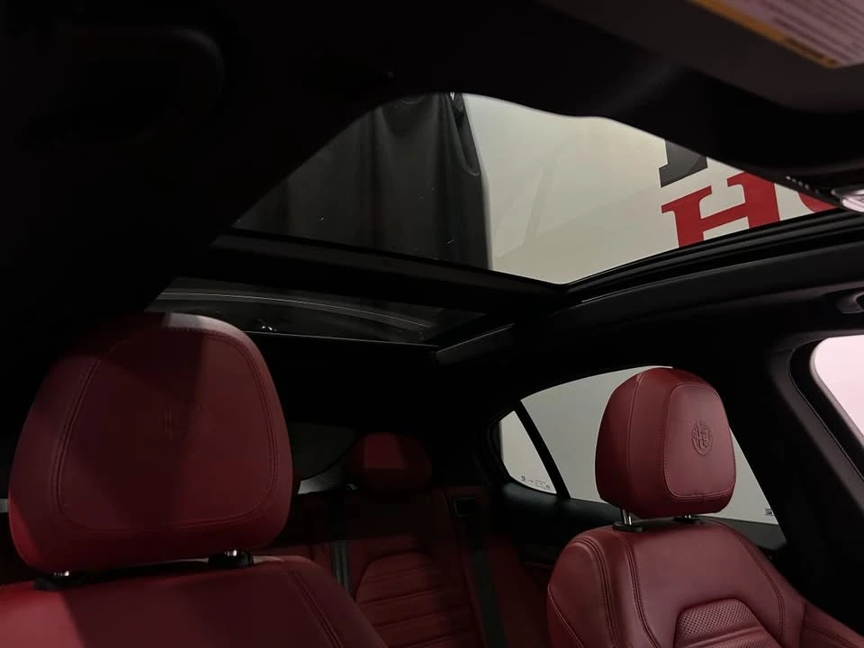 2020 Alfa Romeo Stelvio - Image 9 of 18