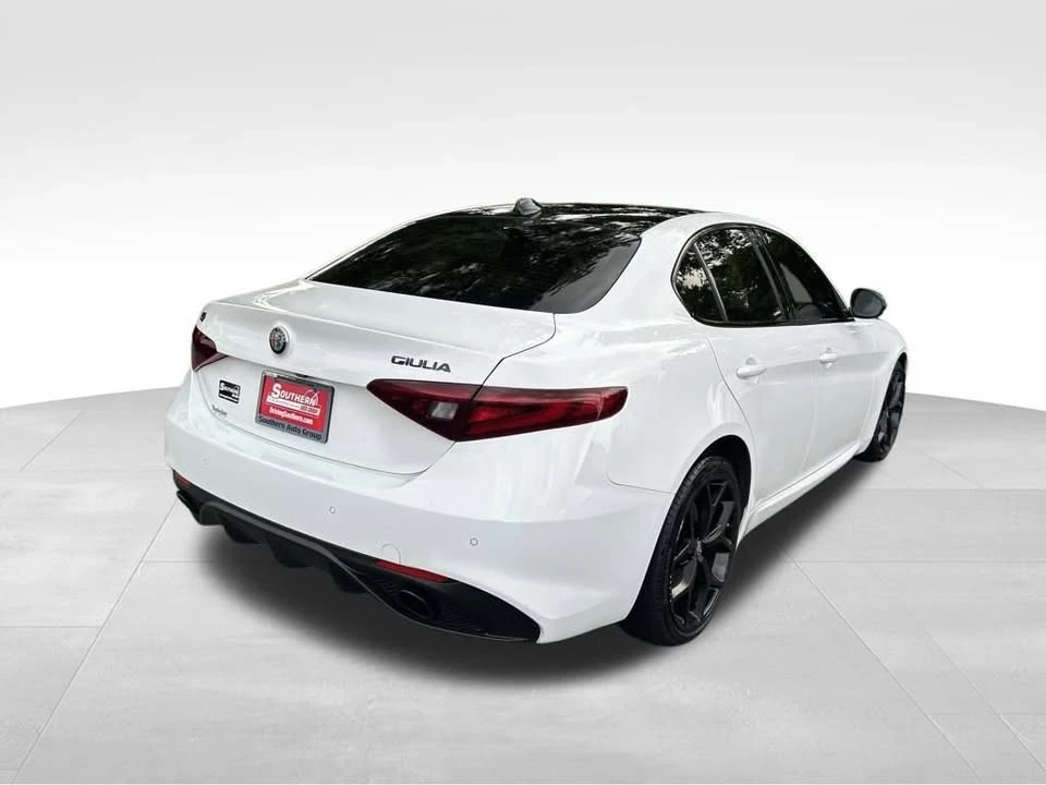 2020 Alfa Romeo Giulia - Image 6 of 17