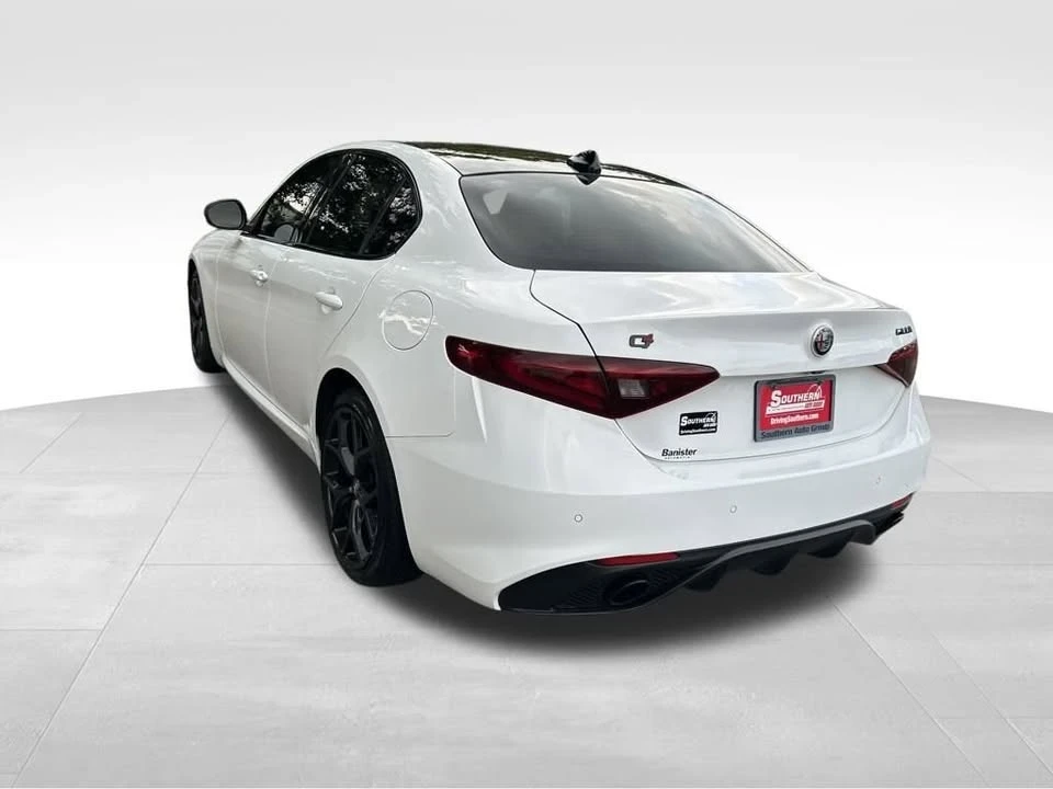 2020 Alfa Romeo Giulia - Image 3 of 17