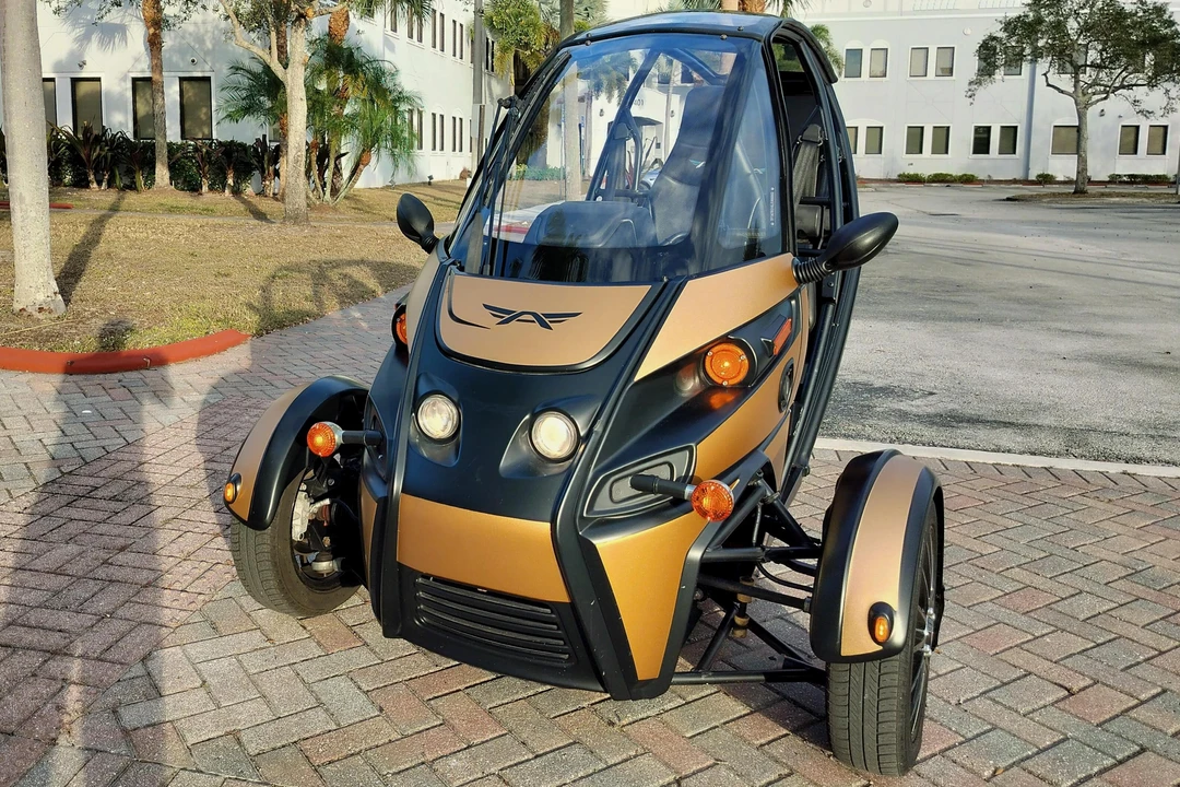 2020 Arcimoto - Image 7 of 31