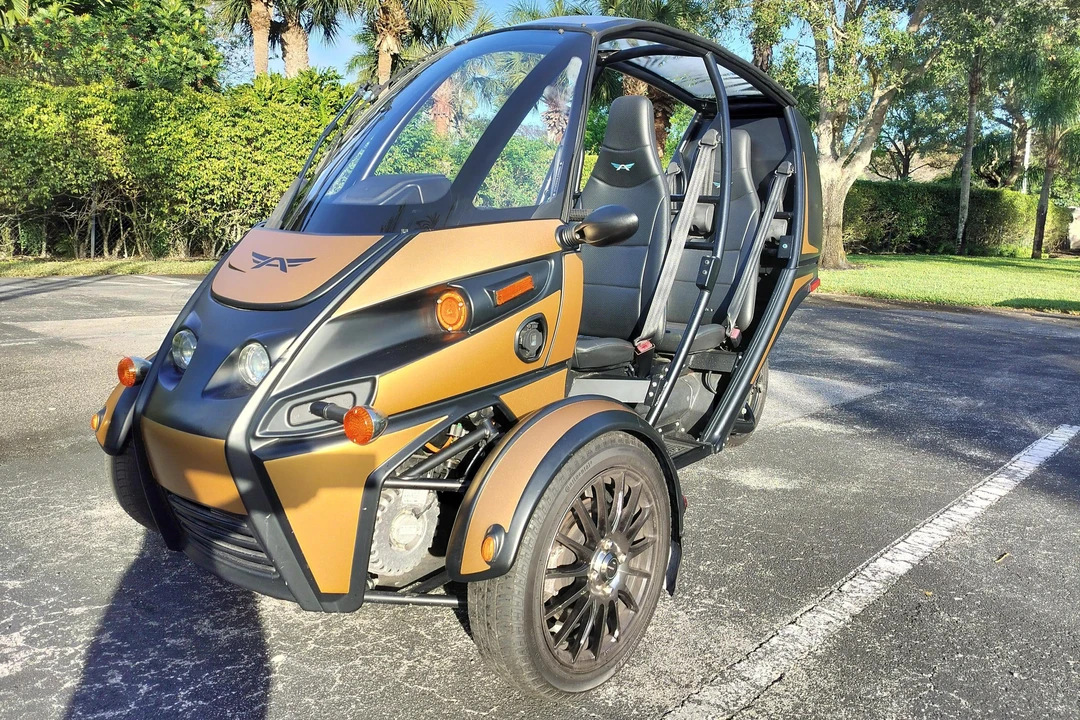 2020 Arcimoto - Image 10 of 31