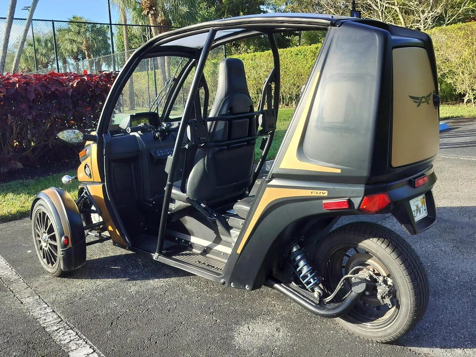 2020 Arcimoto - Image 13 of 31