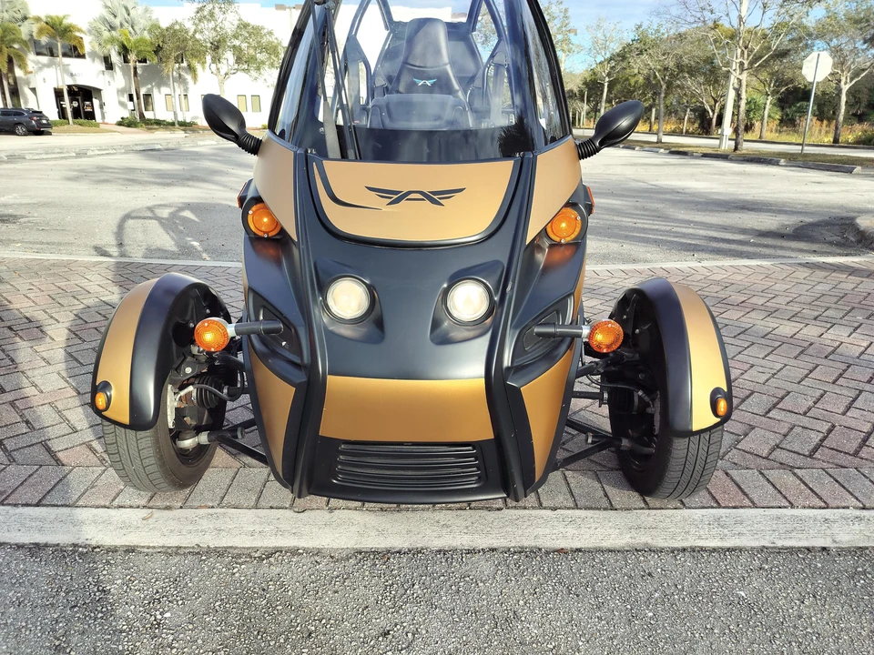2020 Arcimoto - Image 19 of 31