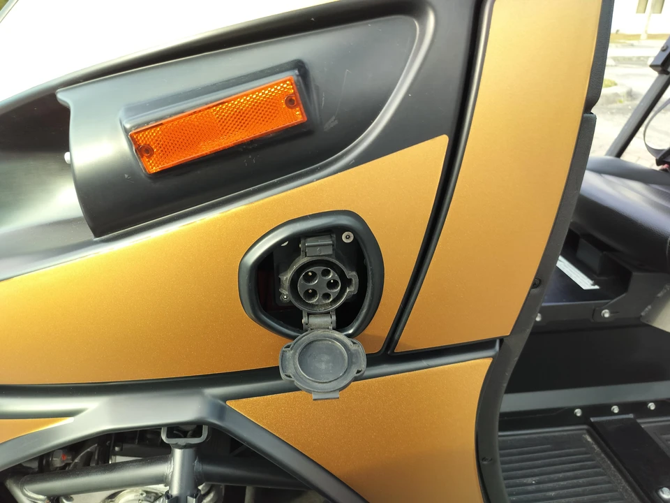 2020 Arcimoto - Image 22 of 31