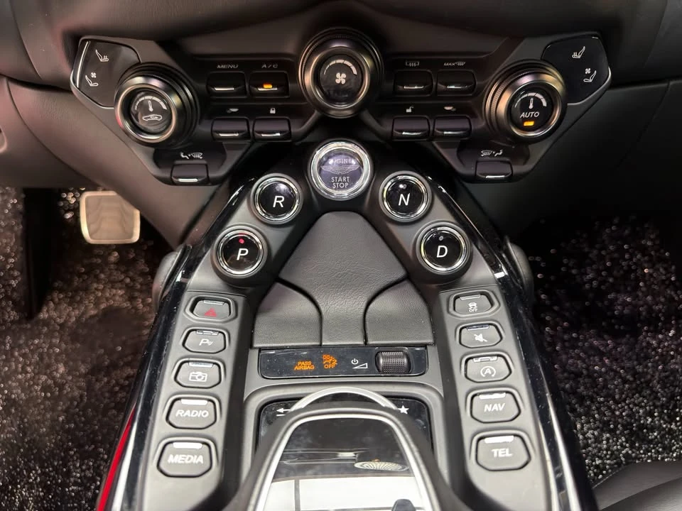 2020 Aston Martin V8 Vantage (2019+) - Image 15 of 17