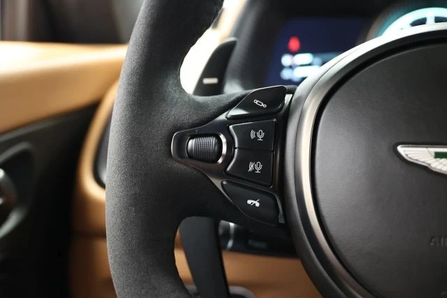 2020 Aston Martin DB11 AMR - Image 26 of 31