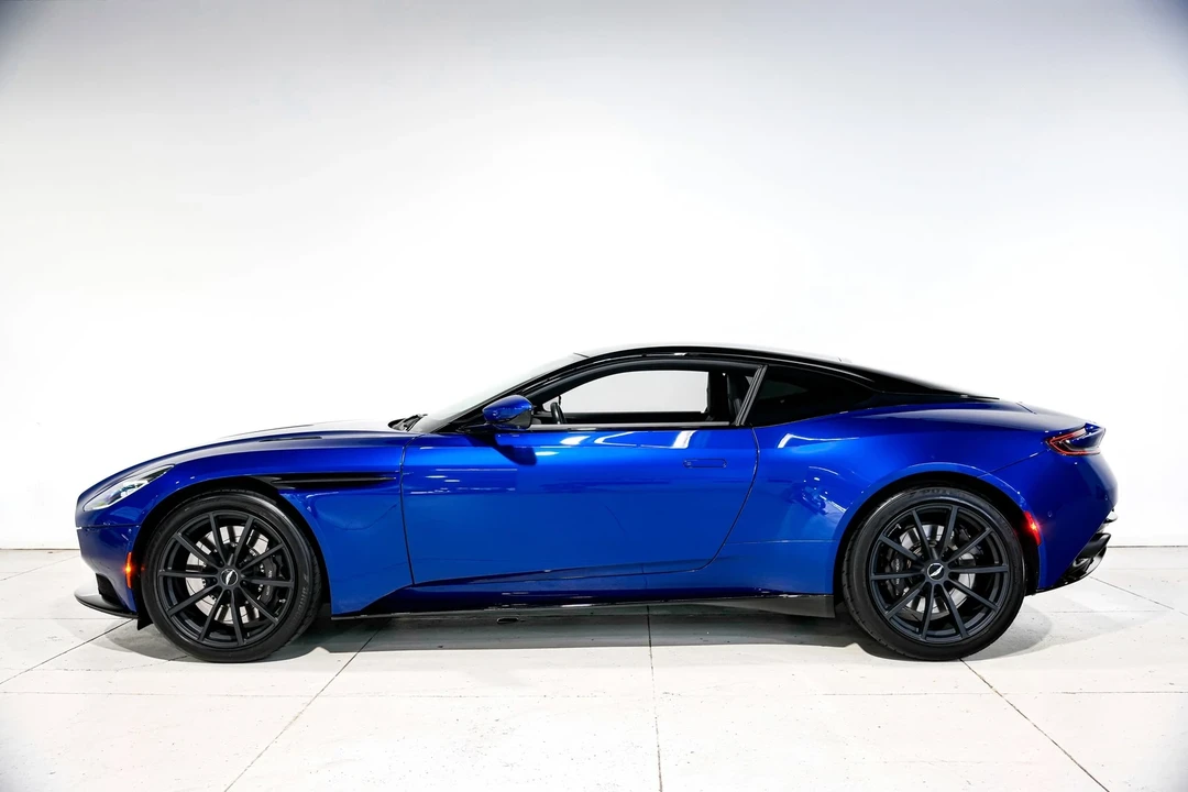 2020 Aston Martin DB11 AMR - Image 7 of 12