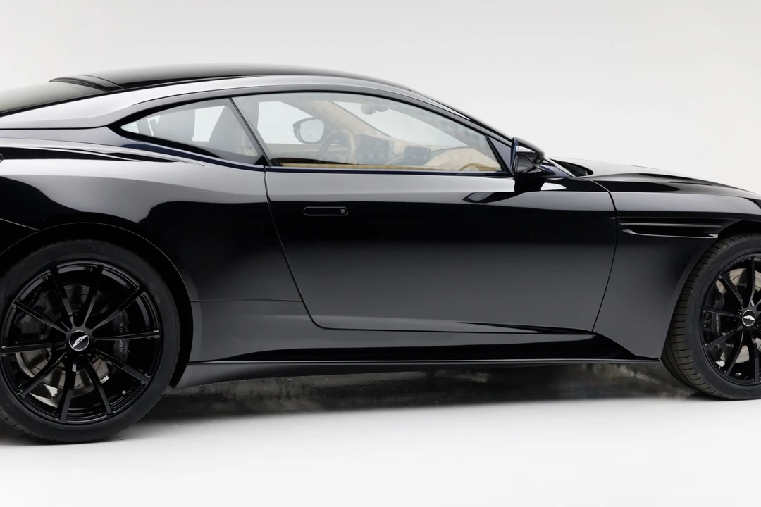 2020 Aston Martin DB11 AMR - Image 22 of 31