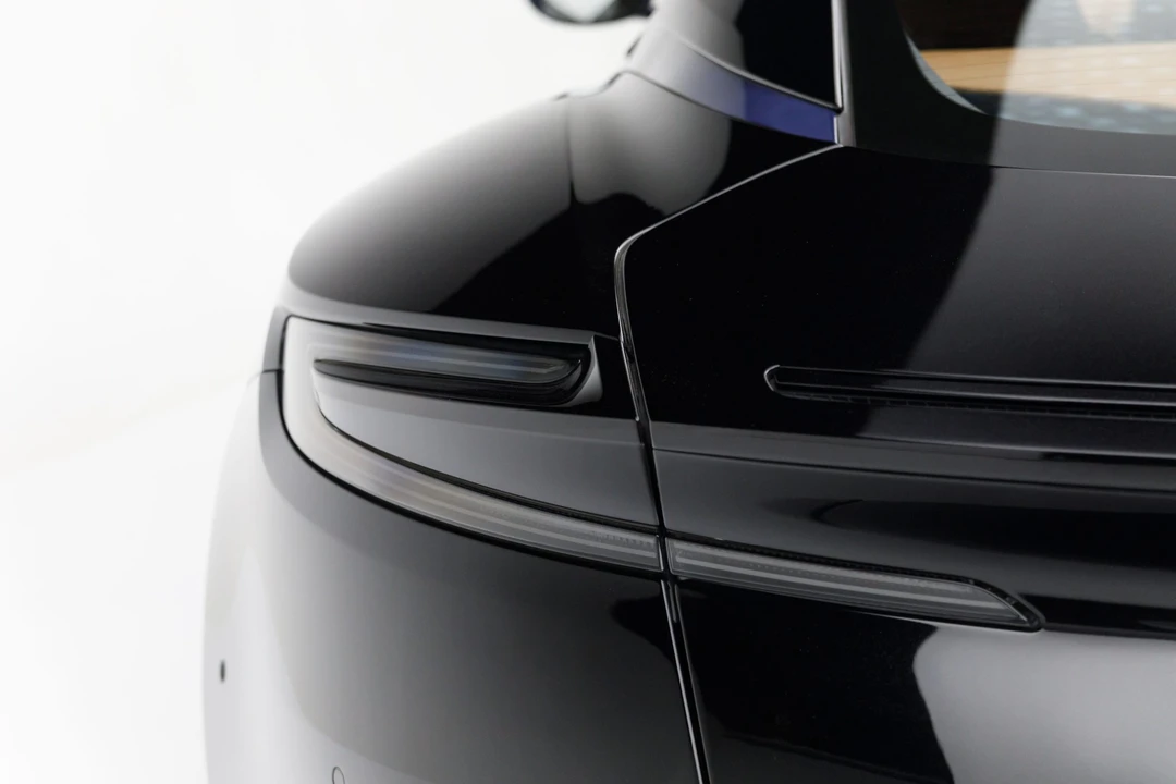 2020 Aston Martin DB11 AMR - Image 28 of 31