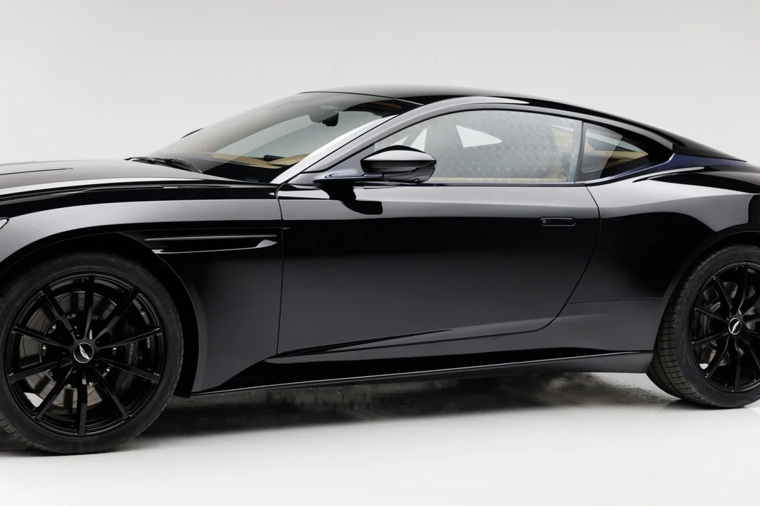 2020 Aston Martin DB11 AMR - Image 15 of 31