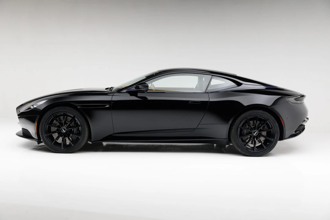 2020 Aston Martin DB11 AMR - Image 5 of 31
