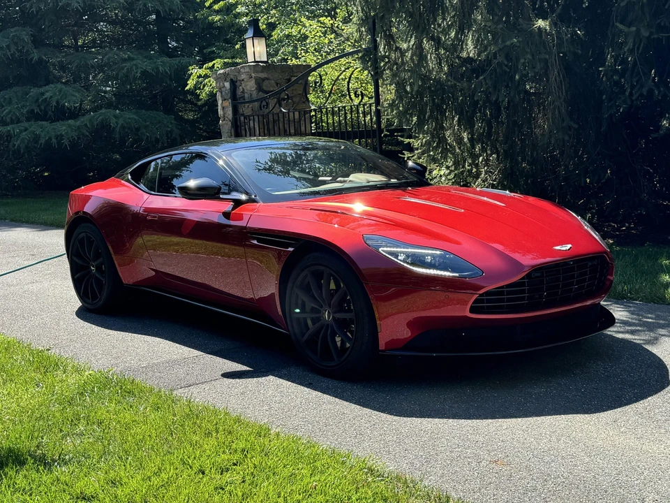 2020 Aston Martin DB11 AMR - Image 14 of 31