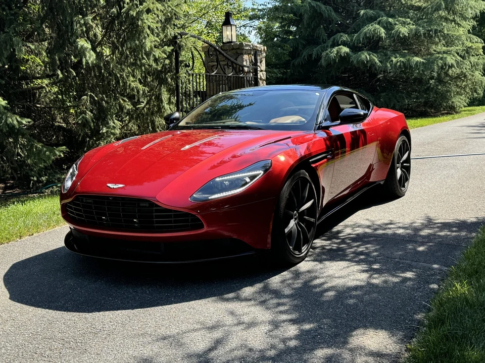 2020 Aston Martin DB11 AMR - Image 6 of 31