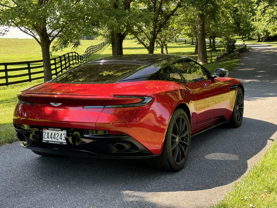 2020 Aston Martin DB11 AMR - Image 26 of 31