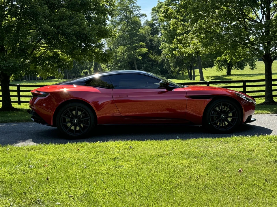 2020 Aston Martin DB11 AMR - Image 19 of 31