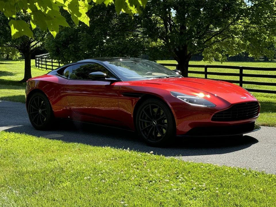 2020 Aston Martin DB11 AMR - Image 18 of 31