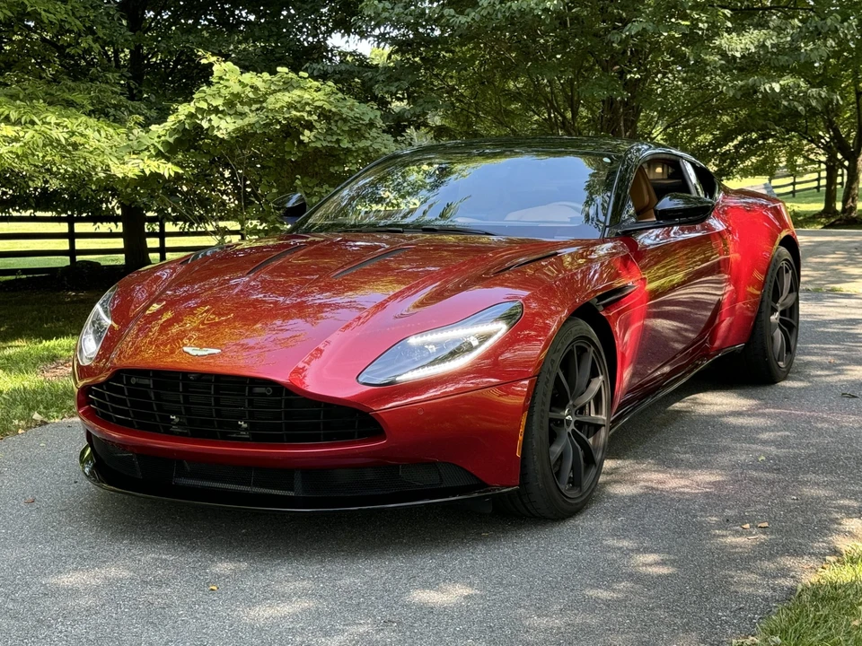 2020 Aston Martin DB11 AMR - Image 8 of 31