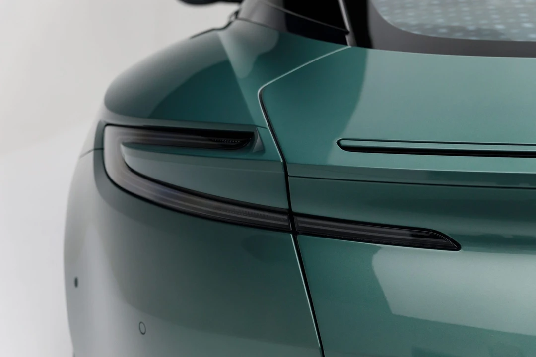 2020 Aston Martin DB11 AMR - Image 28 of 31
