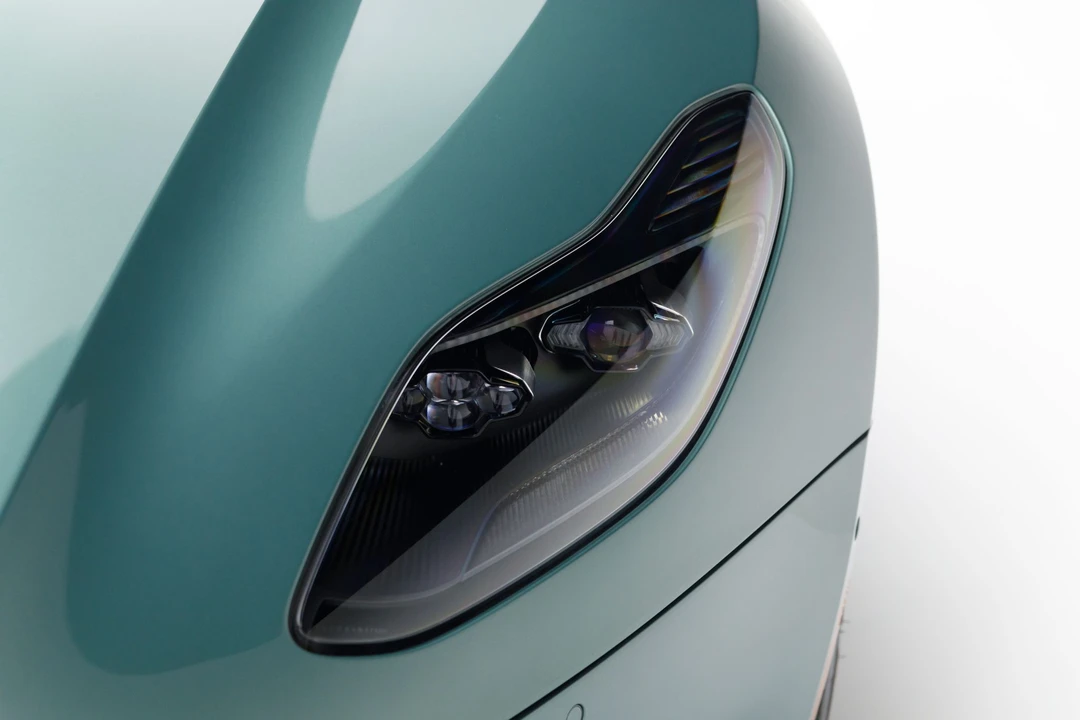 2020 Aston Martin DB11 AMR - Image 27 of 31