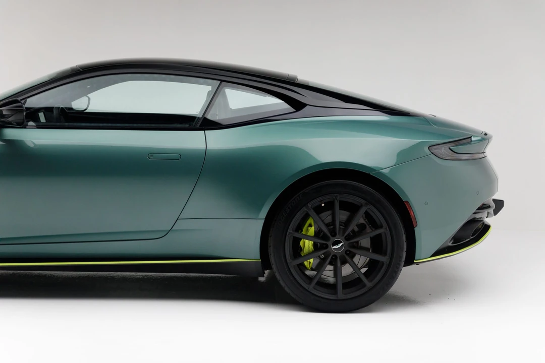 2020 Aston Martin DB11 AMR - Image 16 of 31