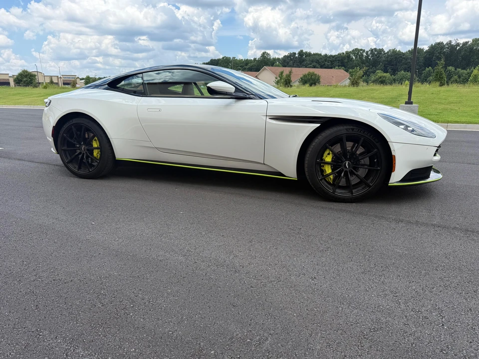 2020 Aston Martin DB11 AMR - Image 15 of 31
