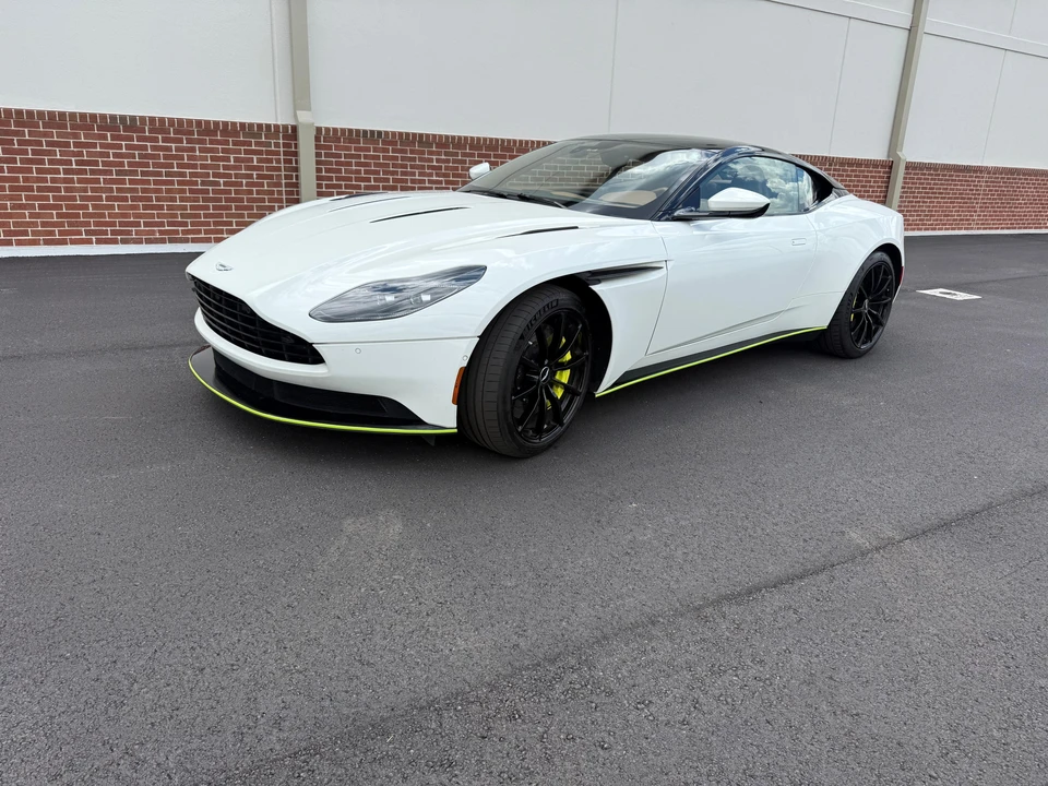 2020 Aston Martin DB11 AMR - Image 8 of 31