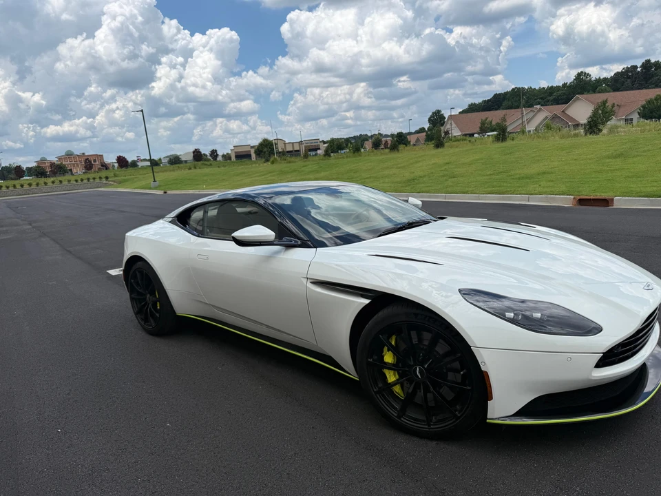 2020 Aston Martin DB11 AMR - Image 16 of 31