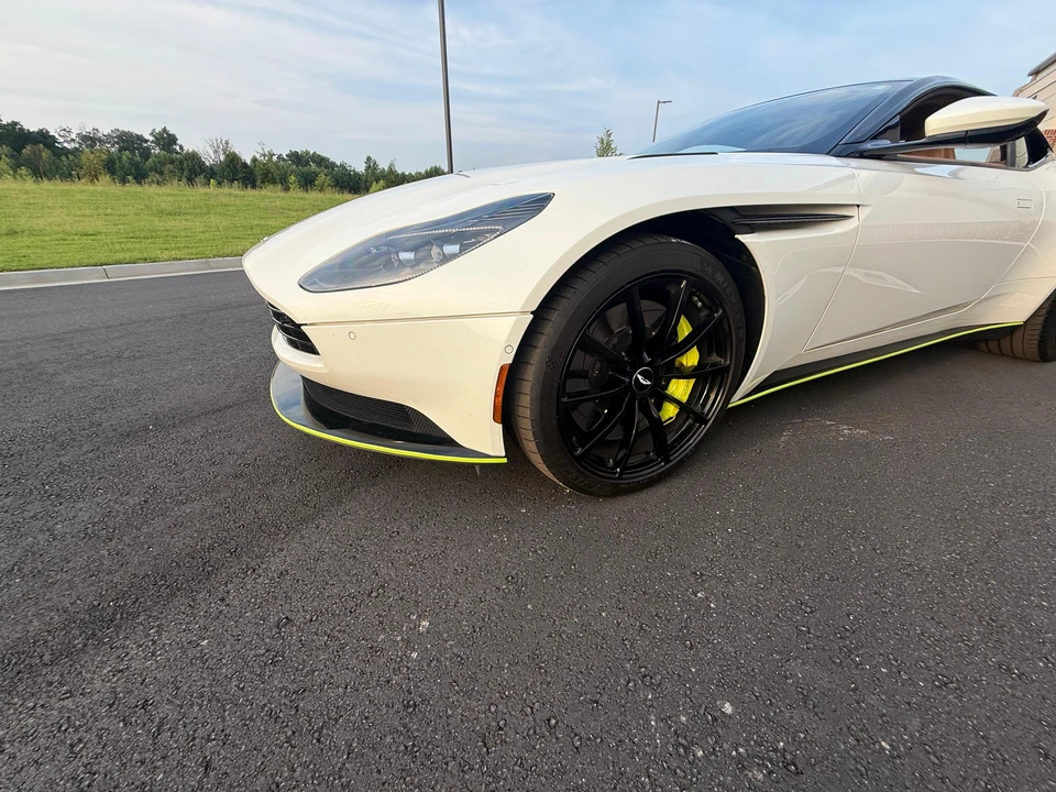 2020 Aston Martin DB11 AMR - Image 20 of 31