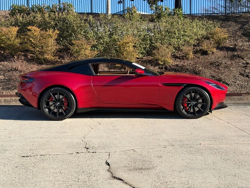 2020 Aston Martin DB11 AMR - Image 18 of 21