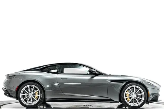 2020 Aston Martin DB11 AMR