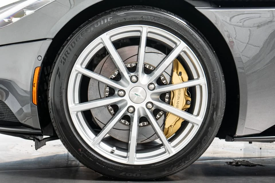 2020 Aston Martin DB11 AMR - Image 6 of 15