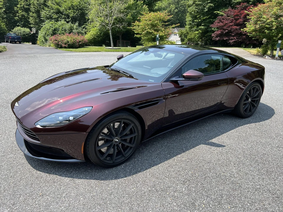 2020 Aston Martin DB11 AMR - Image 28 of 31