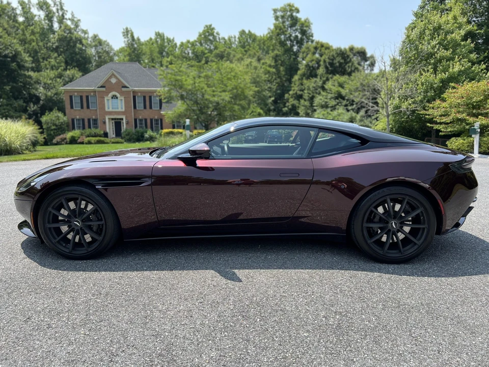 2020 Aston Martin DB11 AMR - Image 26 of 31