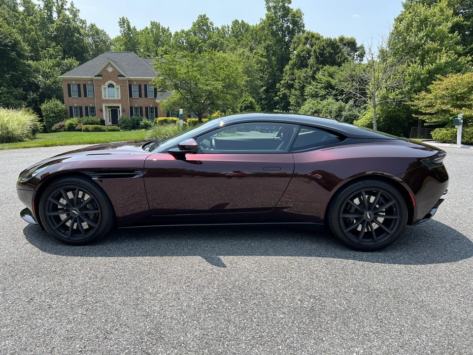 2020 Aston Martin DB11 AMR - Image 25 of 31