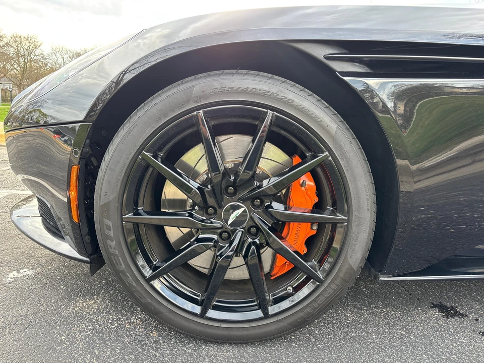 2020 Aston Martin DB11 - Image 19 of 31