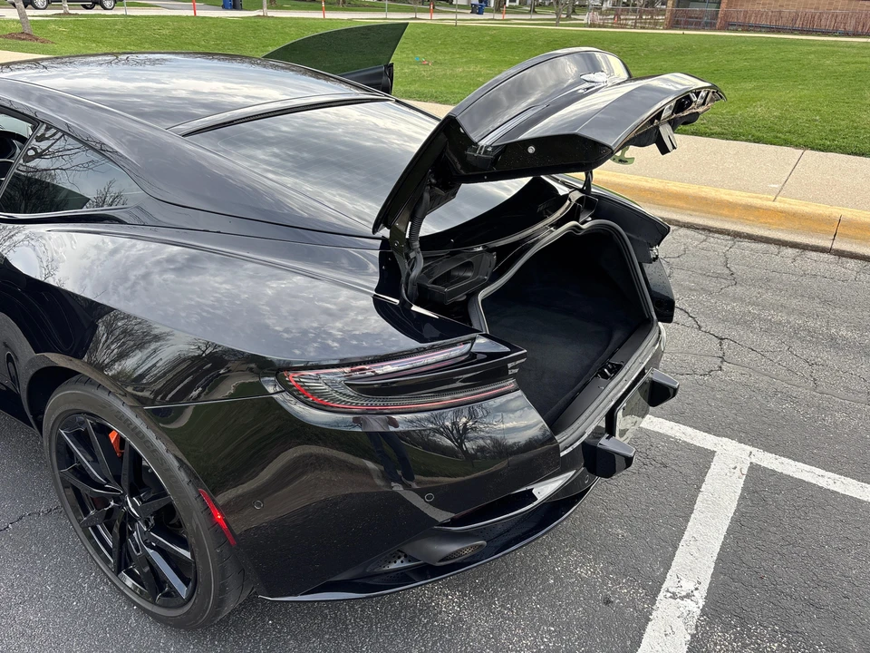 2020 Aston Martin DB11 - Image 15 of 31