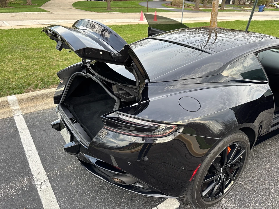 2020 Aston Martin DB11 - Image 17 of 31