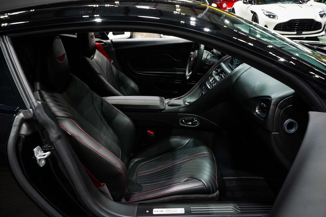 2020 Aston Martin DB11 - Image 31 of 31