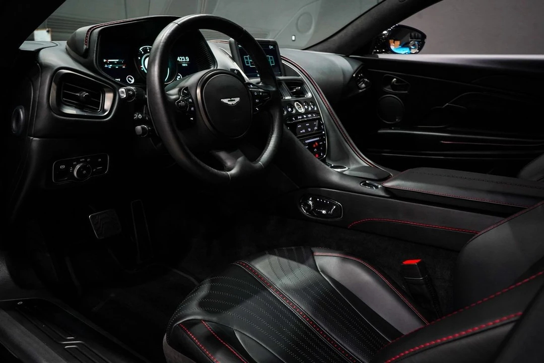 2020 Aston Martin DB11 - Image 27 of 31