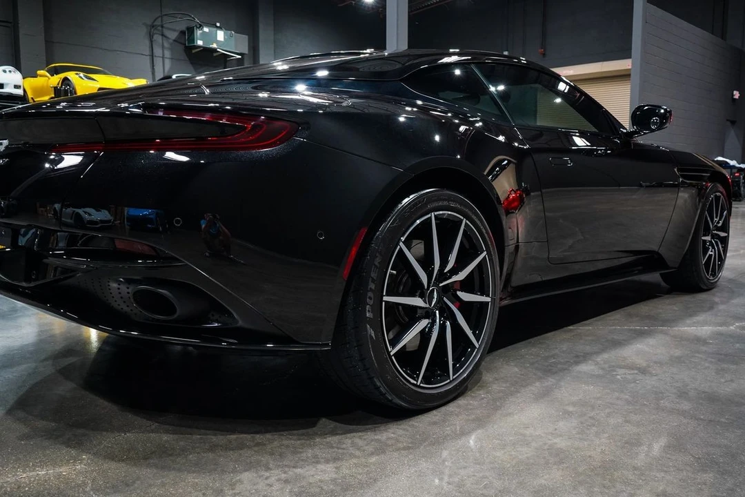 2020 Aston Martin DB11 - Image 26 of 31