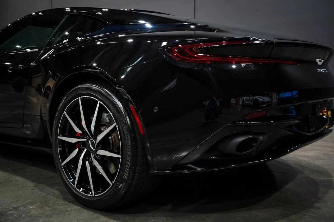 2020 Aston Martin DB11 - Image 21 of 31