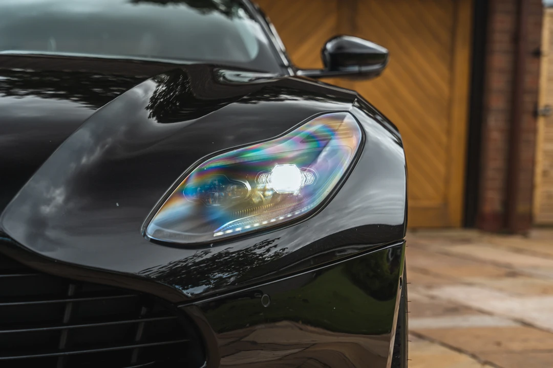 2020 Aston Martin DB11 - Image 23 of 31