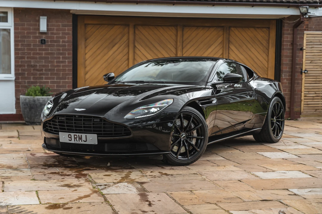 2020 Aston Martin DB11 - Image 4 of 31