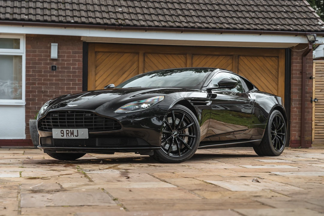 2020 Aston Martin DB11 - Image 12 of 31