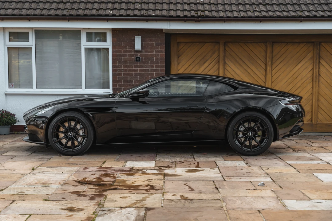 2020 Aston Martin DB11 - Image 5 of 31