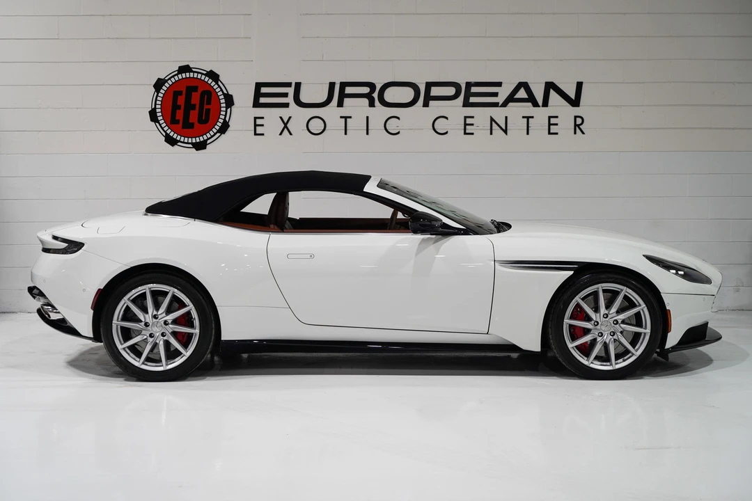 2020 Aston Martin DB11 - Image 8 of 31