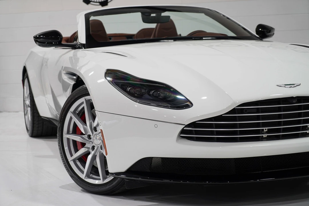 2020 Aston Martin DB11 - Image 27 of 31